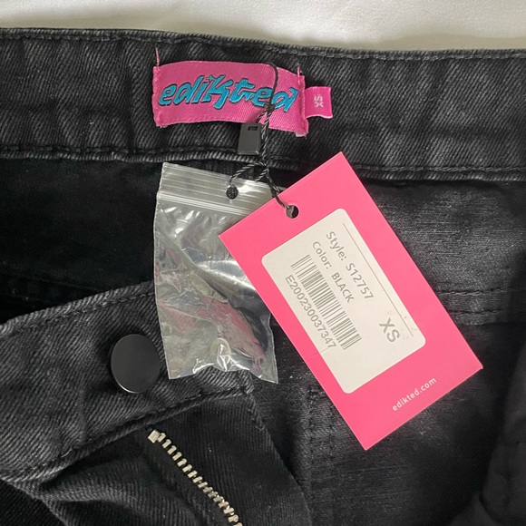 Edikted Oversize Cargo Jeans - Picture 4 of 4